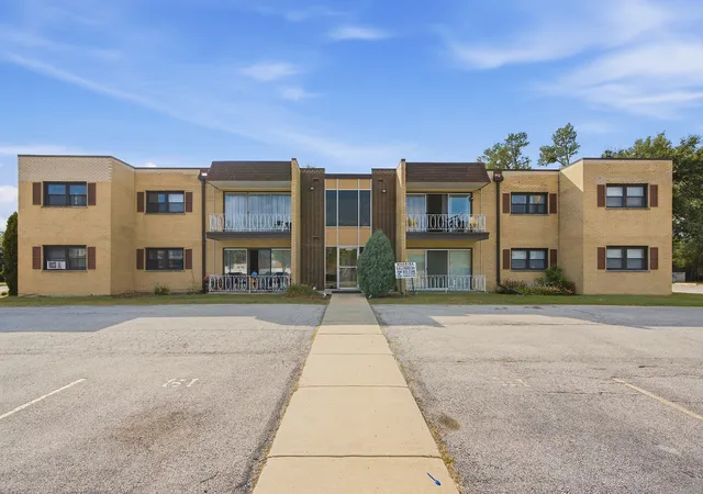 18320-cherry-crk-dr-8-homewood-il-60430/hzid_2e2b34ad