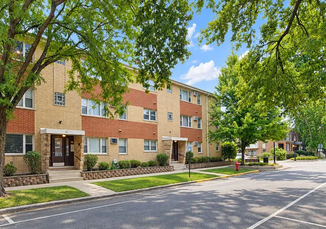 38-elgin-ave-b6-forest-park-il-60130/hzid_c3068c1b