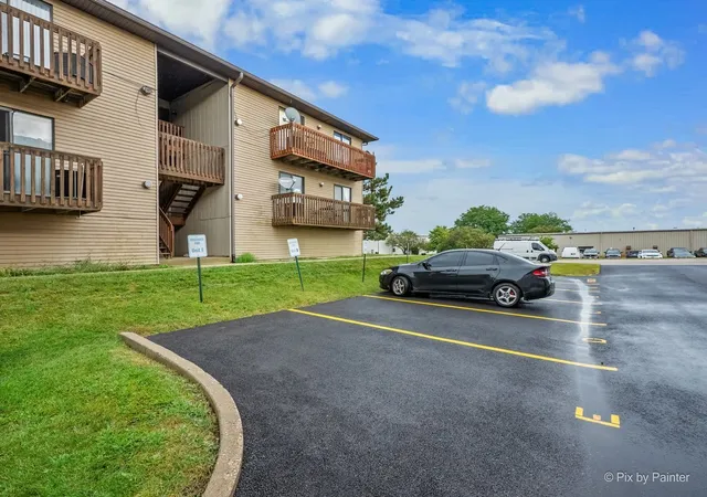 695-dean-dr-e-south-elgin-il-60177/hzid_d692f8db