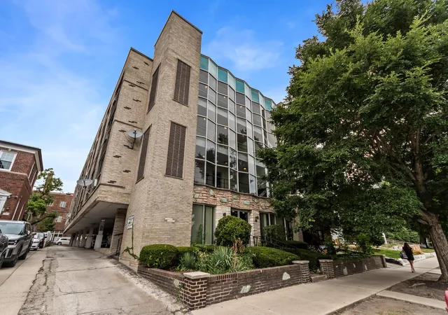 938-north-blvd-402-oak-park-il-60301/hzid_8a0343ce