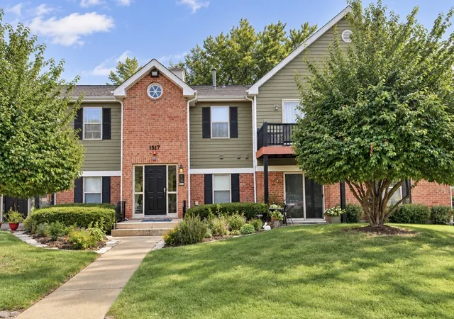 1517-raymond-dr-103-naperville-il-60563/hzid_7b8d3ded