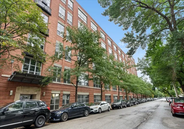 1735-n-paulina-st-401-chicago-il-60622/hzid_fbf7b07f
