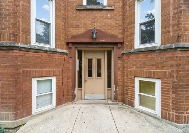 6301-n-richmond-st-1aa-chicago-il-60659/hzid_ffae5fbc