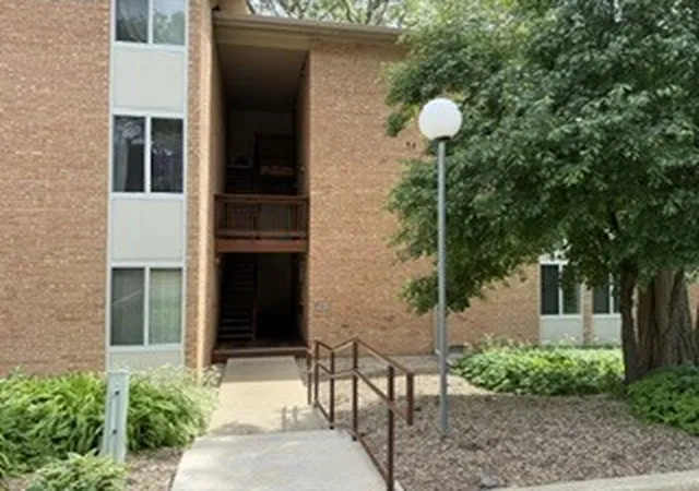 5813-oakwood-dr-d-lisle-il-60532/hzid_3b79e6eb