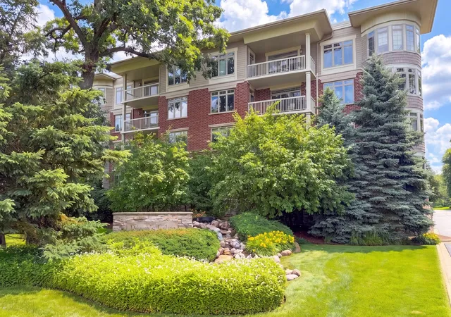 425-benjamin-dr-207-vernon-hills-il-60061/hzid_224b743d