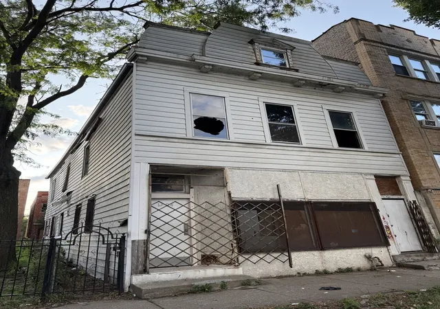 1304-s-karlov-ave-chicago-il-60623/hzid_1b5b3362