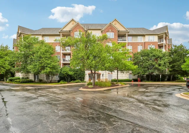 640-robert-york-ave-308-deerfield-il-60015/hzid_f2287bb9