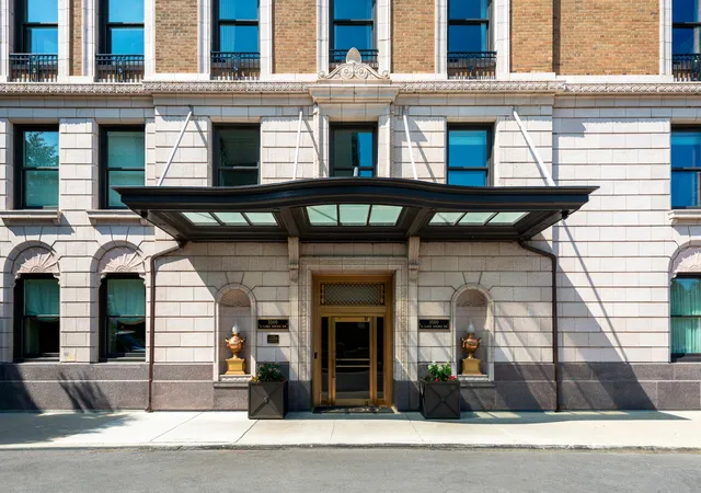 3500-n-lake-shore-dr-6d-chicago-il-60657/hzid_c9ac600a