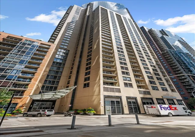 420-e-waterside-dr-2602-chicago-il-60601/hzid_957f0c65