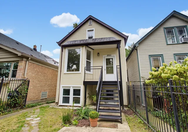 2931-w-belden-ave-chicago-il-60647/hzid_379783c4