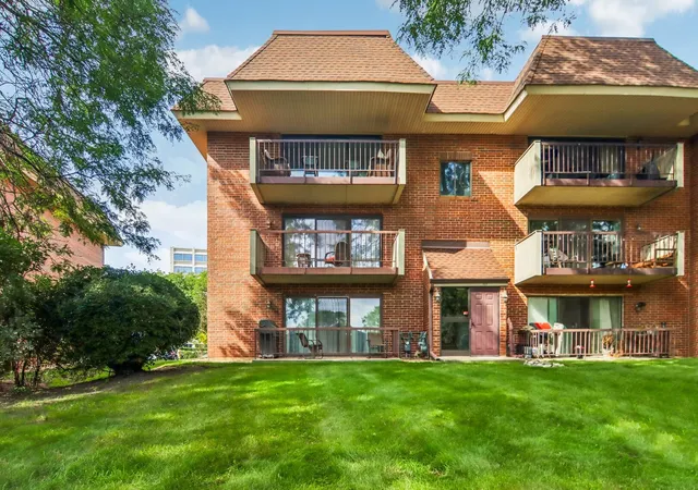 101-e-janata-blvd-3b-lombard-il-60148/hzid_c7f8ef00