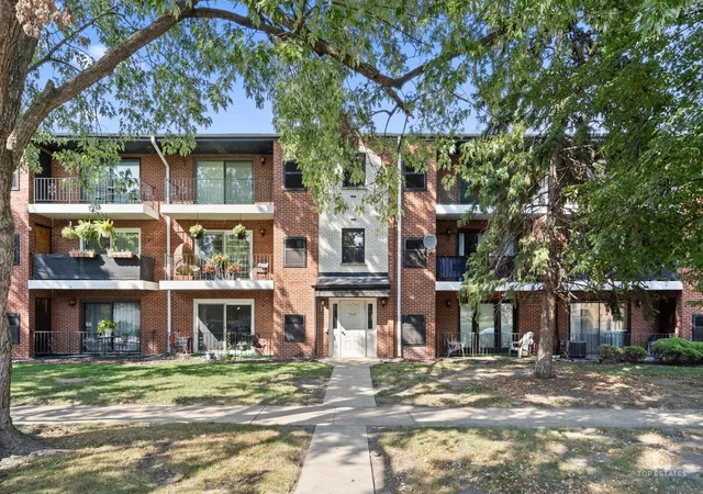 7036-98th-street-2b-chicago-ridge-il-60415/hzid_8f5623c5