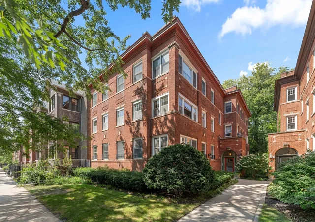 832-w-gunnison-st-2s-chicago-il-60640/hzid_f4419b97