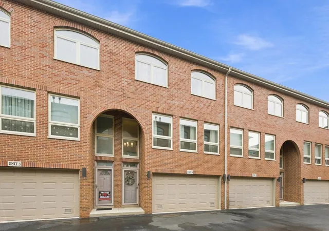 6451-s-new-england-ave-4-chicago-il-60638/hzid_aab966bd
