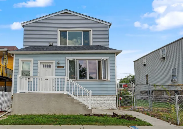 10335-s-hoxie-ave-chicago-il-60617/hzid_45802fbe