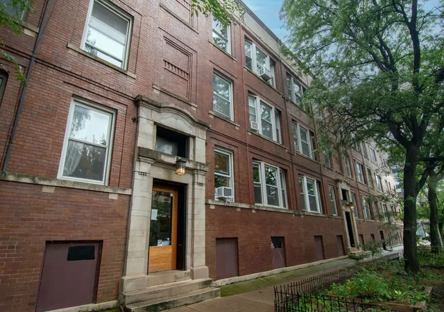 1057-w-berwyn-ave-3-chicago-il-60640/hzid_77a0dfe2
