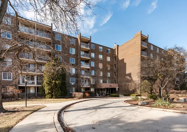 225-s-rohlwing-rd-615-palatine-il-60067/hzid_a8766db3