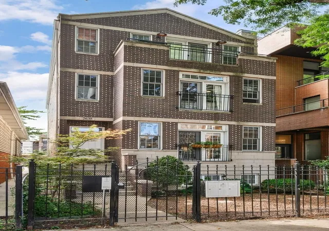 2635-w-cortez-st-1-chicago-il-60622/hzid_a2f4d025