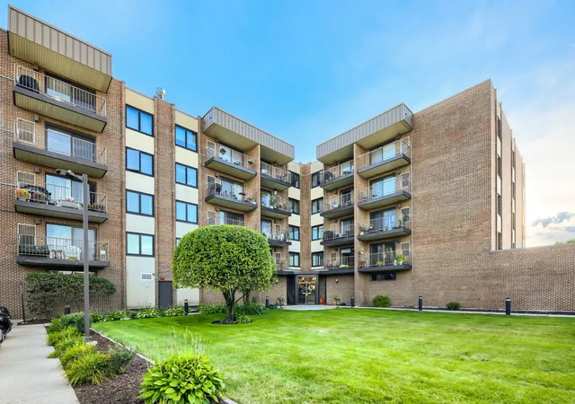 7707-w-irving-park-rd-202-chicago-il-60634/hzid_6e5d572d