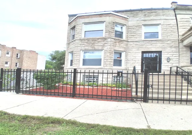 1242-s-millard-ave-chicago-il-60623/hzid_843b1ae6