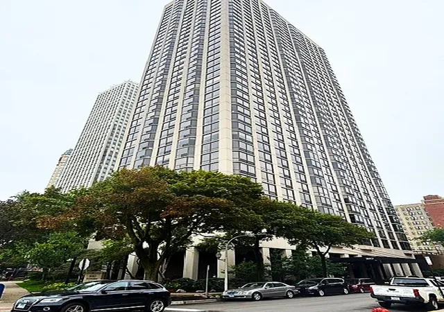 2650-n-lakeview-ave-3103-chicago-il-60614/hzid_abe51261