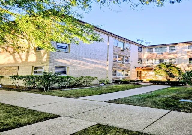 4775-n-linder-ave-2a-chicago-il-60630/hzid_d86b898c