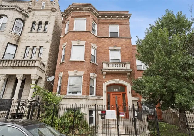 3128-w-warren-blvd-chicago-il-60612/hzid_d69af56c
