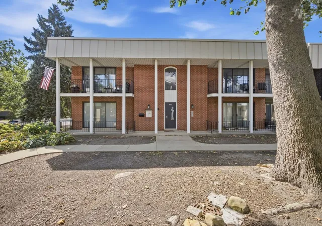 9812-s-karlov-ave-4d-oak-lawn-il-60453/hzid_21a8279f