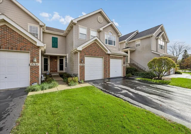 7123-westwood-dr-7123-carpentersville-il-60110/hzid_3c627083