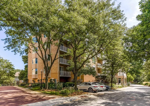 1705-pavilion-way-407-park-ridge-il-60068/hzid_4e4fd9b6