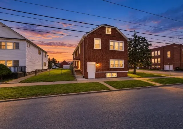 12855-division-st-blue-island-il-60406/hzid_42ea8ddd