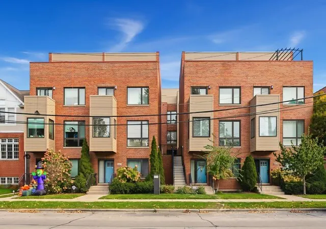 645-custer-ave-403-evanston-il-60202/hzid_542330d6