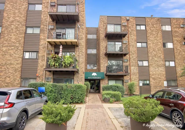 8970-n-parkside-ave-406-des-plaines-il-60016/hzid_7c569f72
