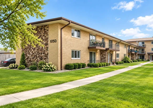 6150-s-kensington-ave-202-countryside-il-60525/hzid_7bb4202a