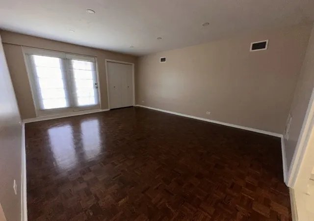 8701-s-mozart-ave-3-evergreen-park-il-60805/hzid_a393c1c0