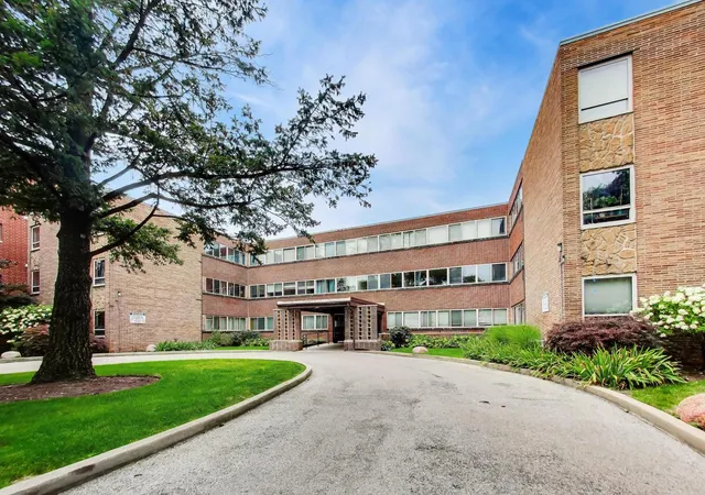 200-ridge-ave-tg-evanston-il-60202/hzid_52a7bb13
