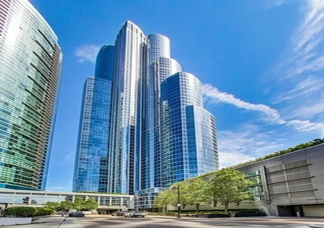 1211-s-prairie-ave-5400-chicago-il-60605/hzid_29a1a19b