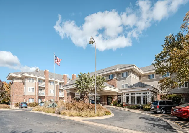 801-n-mclean-blvd-146-elgin-il-60123/hzid_ded37551