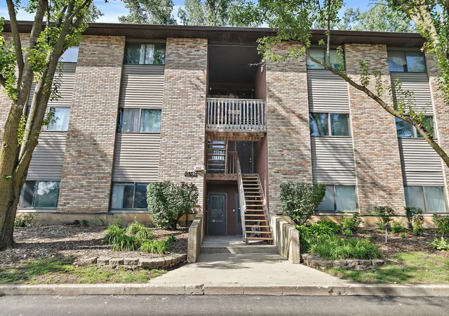 2352-south-st-d-elgin-il-60123/hzid_658ef1bc