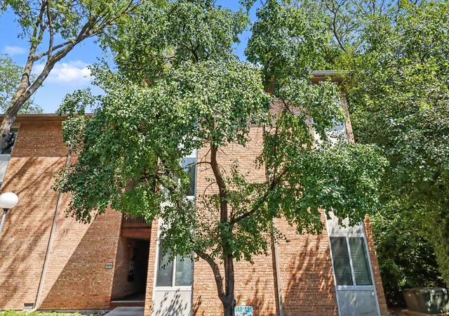 5809-oakwood-dr-d-lisle-il-60532/hzid_4b68650c