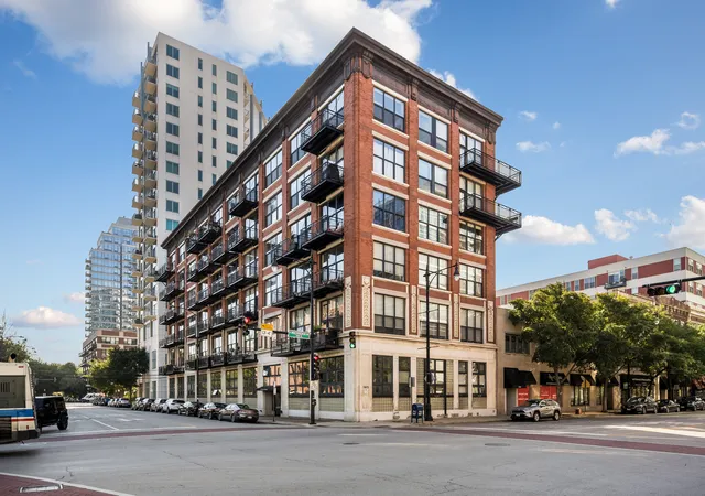 1601-s-michigan-ave-505-chicago-il-60616/hzid_cd169638