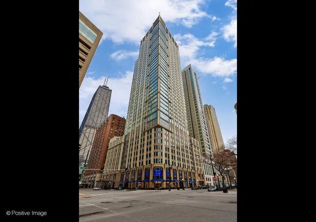 57-e-delaware-pl-3503-chicago-il-60611/hzid_f4808a31