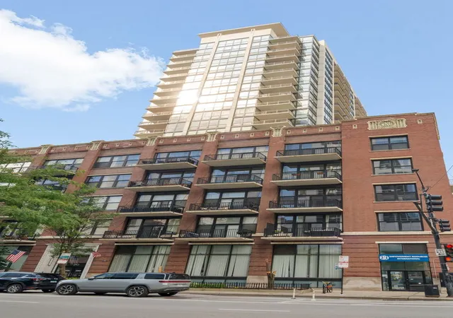 210-s-desplaines-st-1901-chicago-il-60661/hzid_fe3d1d7b