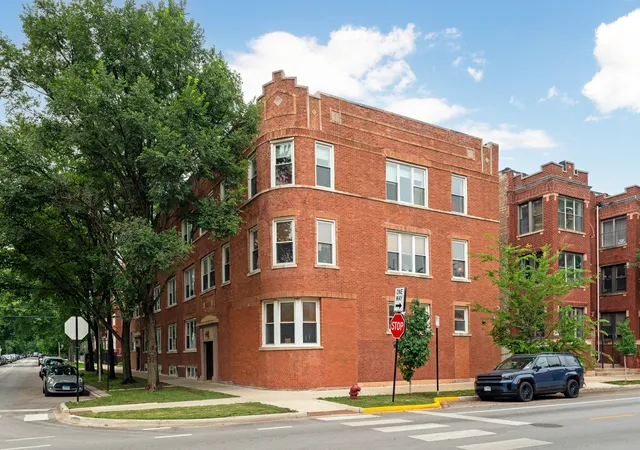 2607-n-hamlin-ave-3-chicago-il-60647/hzid_3b5984a9
