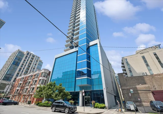 110-w-superior-st-1003-chicago-il-60654/hzid_42001bd9