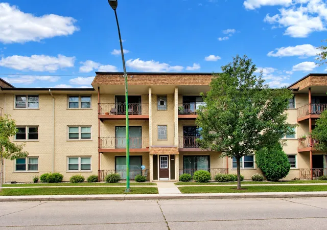 4540-n-linder-ave-2d-chicago-il-60630/hzid_1c9fba82