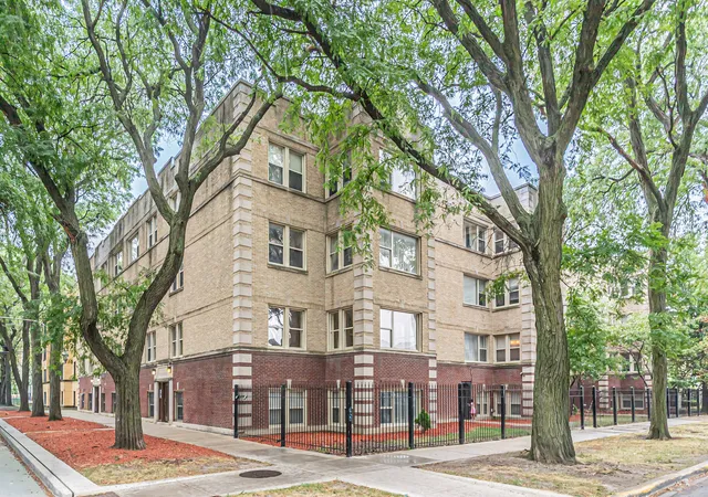 3923-w-ainslie-st-2-chicago-il-60625/hzid_76ecf884
