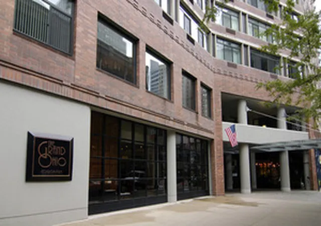 211-e-ohio-st-2208-chicago-il-60611/hzid_adfac183