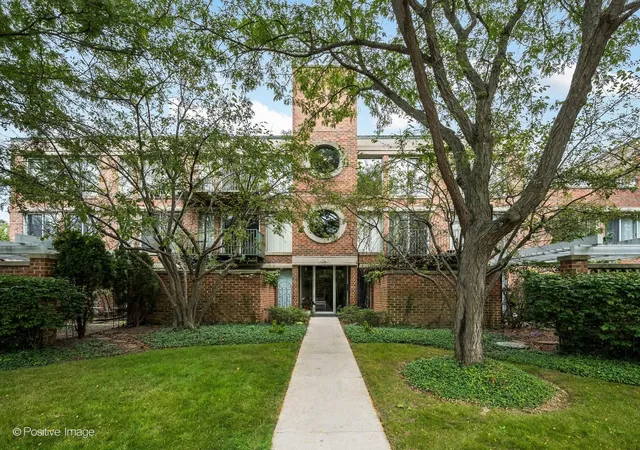 6040-arbor-ln-102-northfield-il-60093/hzid_4ec28cef