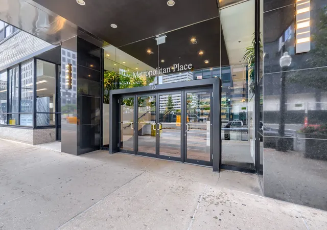 130-s-canal-st-419-chicago-il-60606/hzid_828a1b51